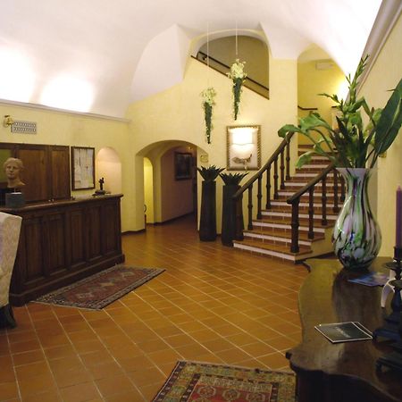 Hotel Filippeschi ออร์เวียโต ภายนอก รูปภาพ