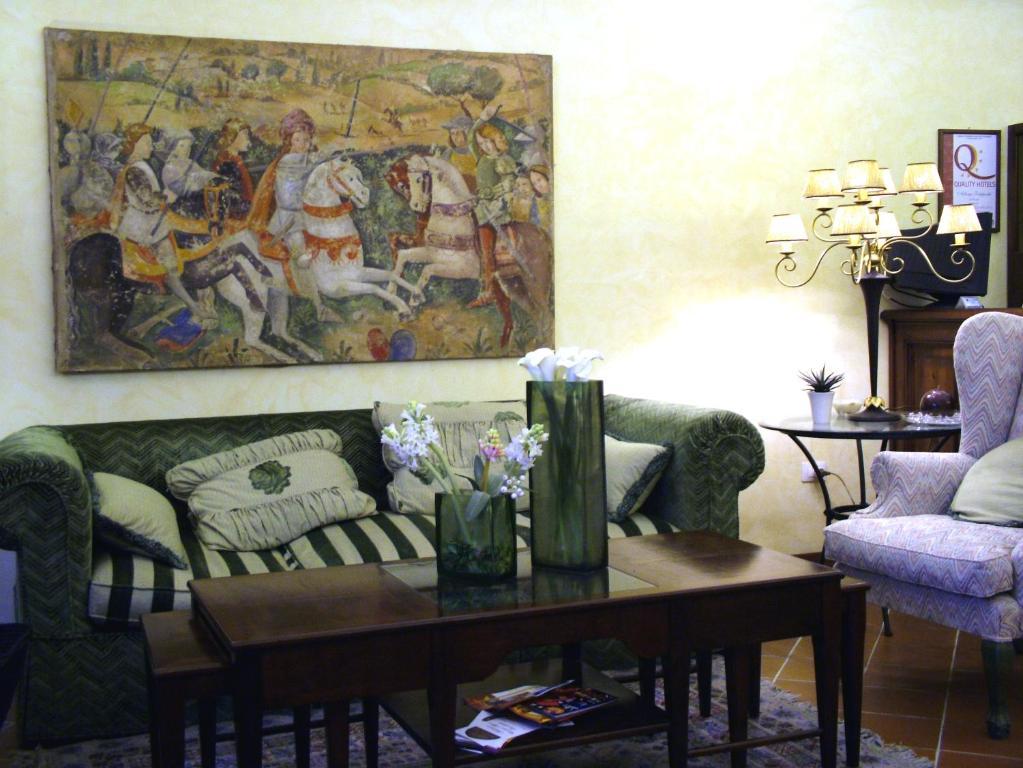 Hotel Filippeschi ออร์เวียโต ภายนอก รูปภาพ