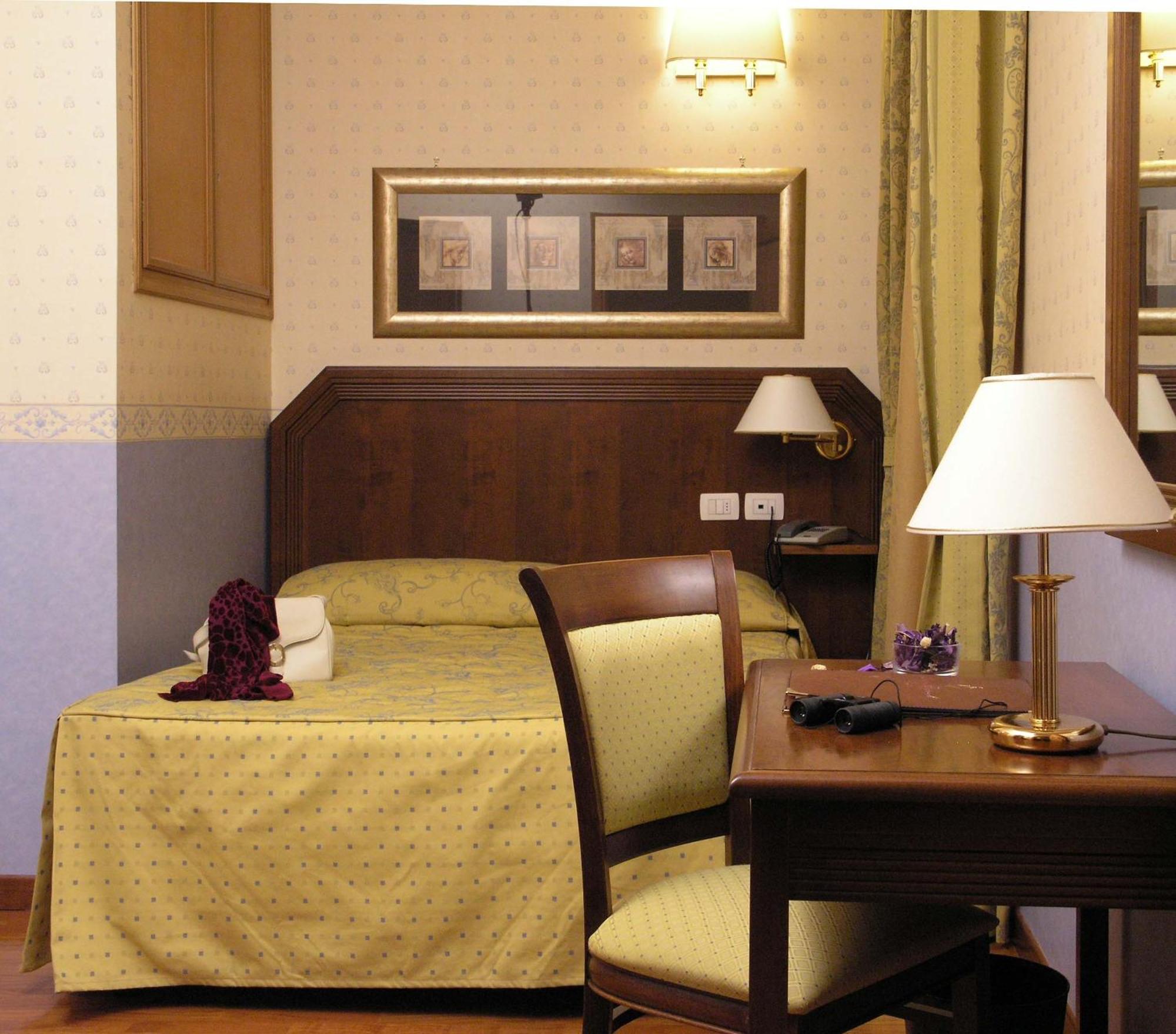 Hotel Filippeschi ออร์เวียโต ภายนอก รูปภาพ