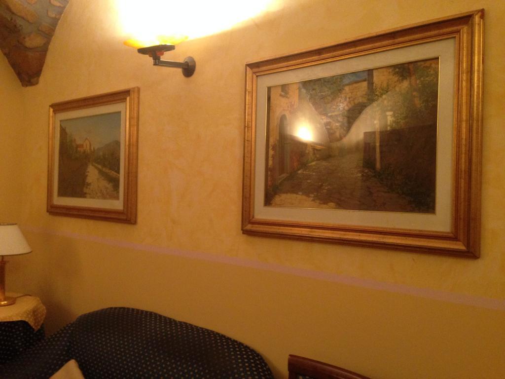 Hotel Filippeschi ออร์เวียโต ภายนอก รูปภาพ